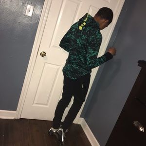 Meet your Posher, Aaron